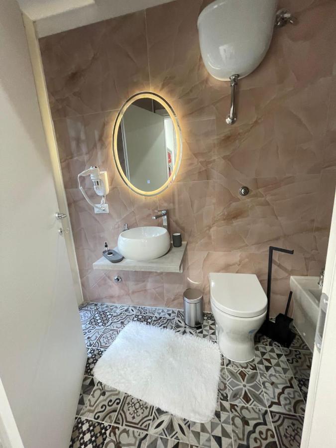 B&B I Borboni Neapol Zewnętrze zdjęcie
